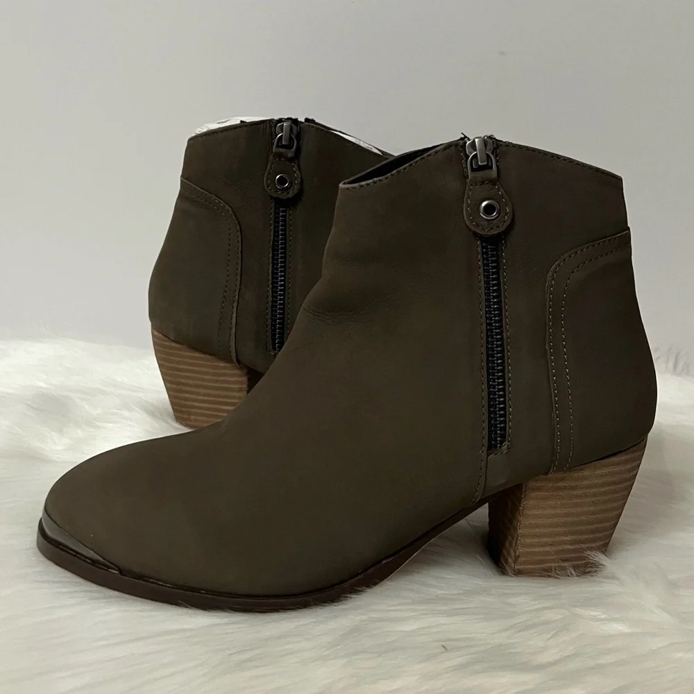 Diba Womens Taupe Sequoia Suede Leather Block Heel Booties Size 8.5M